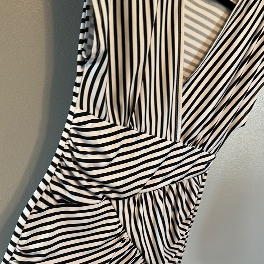 Dots Black and White Wrap Blouse with Cap Sleeves - Picture 6 of 7